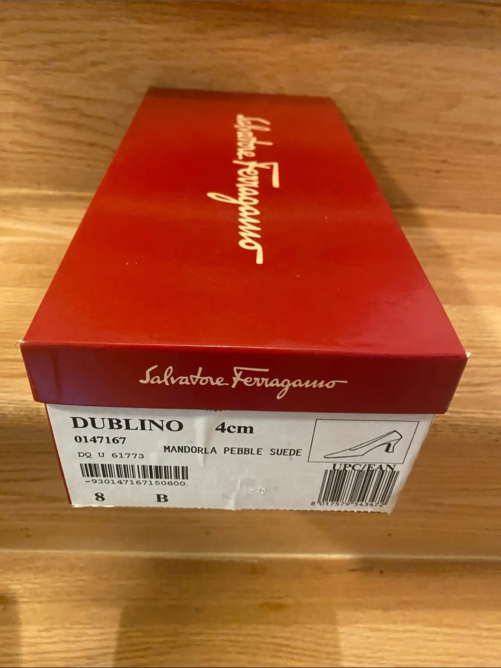 Salvatore Ferragamo Dublino Mandorla Suede Pumps — Mandorla